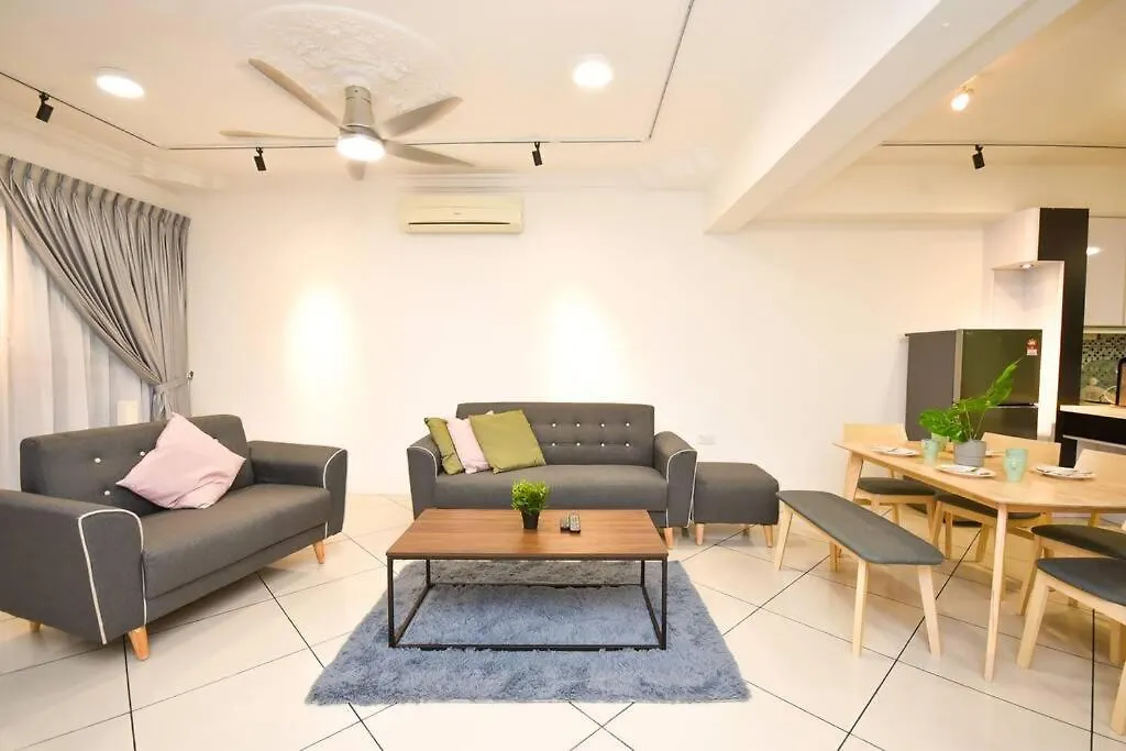 Holiday home The White House By Nesthome【Bbq Steamboat Netflix】 Johor Bahru Malaysia